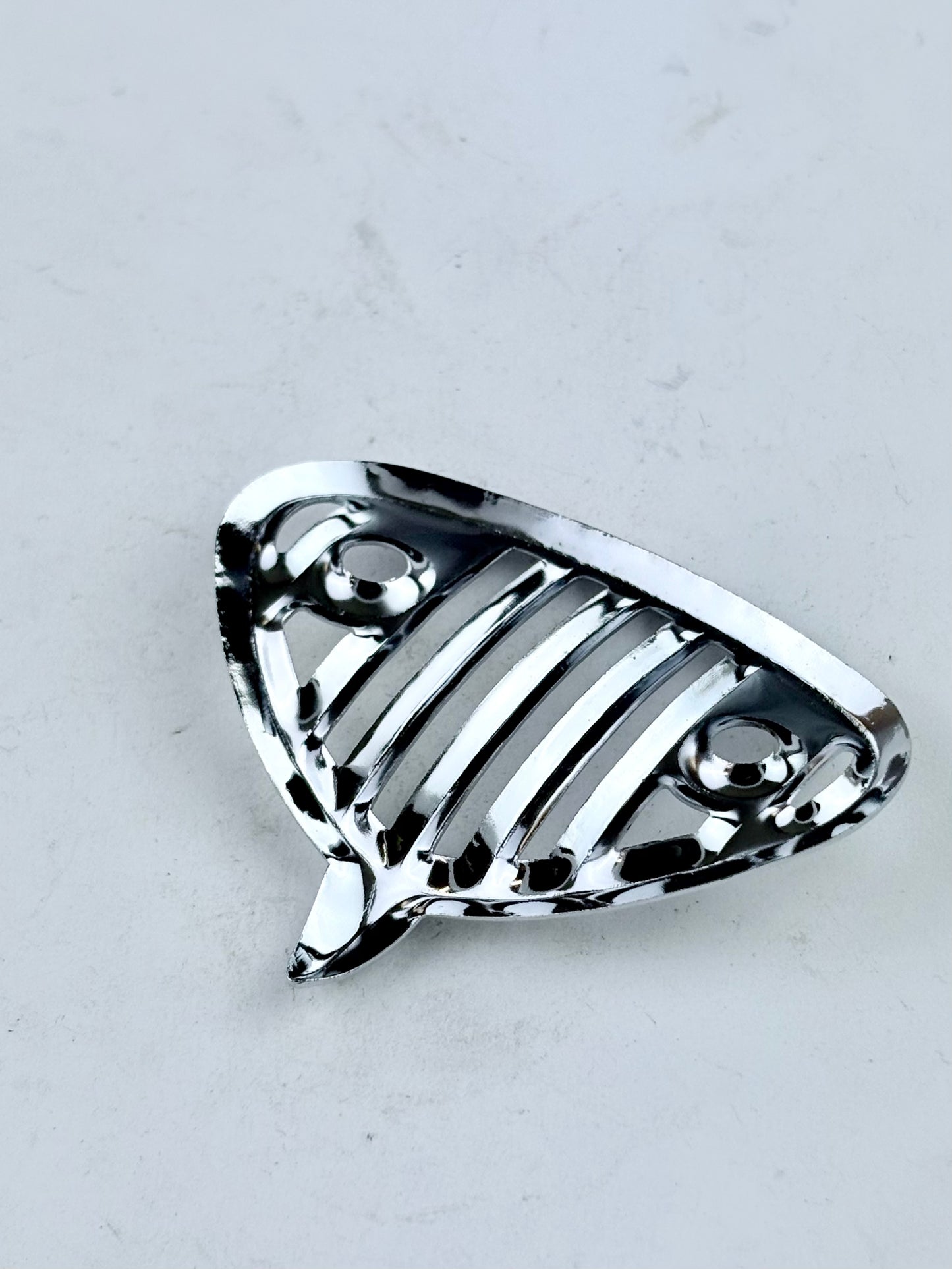 97-0992 - HORN GRILLE - NACELLE - 500/650