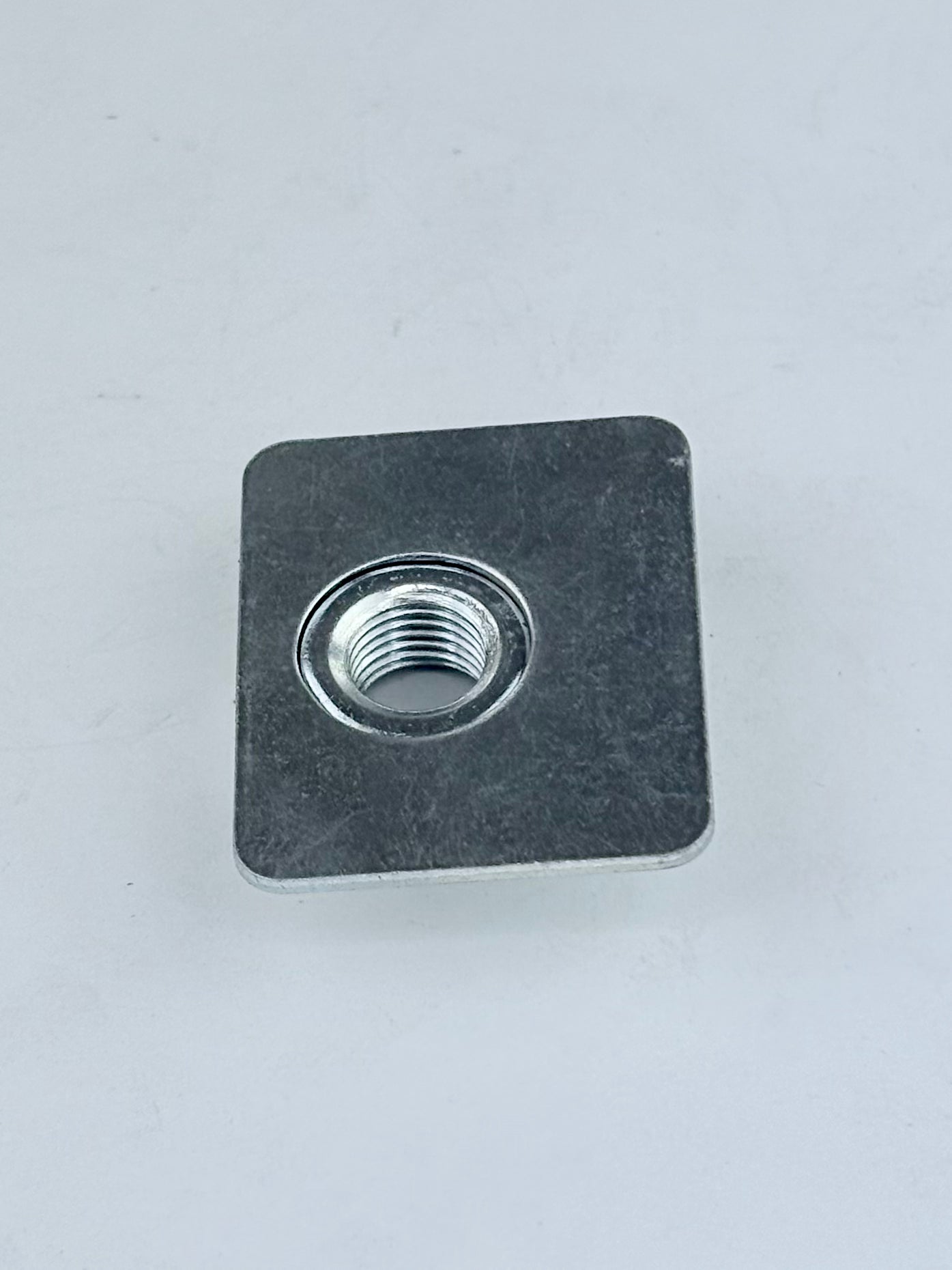 83-4086 - NUT ASSEMBLY - O.I.F. ENGINE STEADY PLATE / NUT