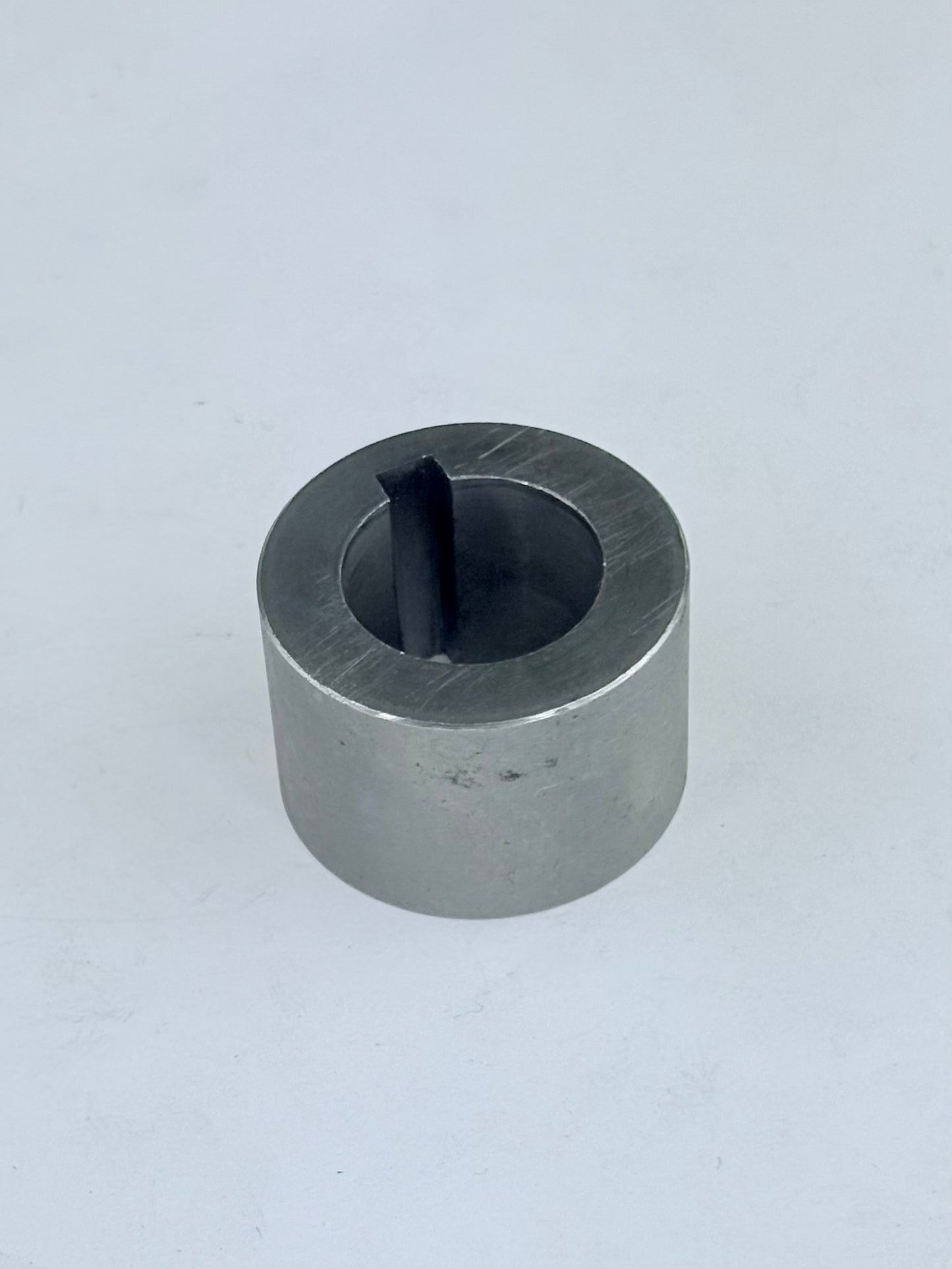 70-3384 - DISTANCE PIECE - D/S CRANKSHAFT - PRE-UNIT