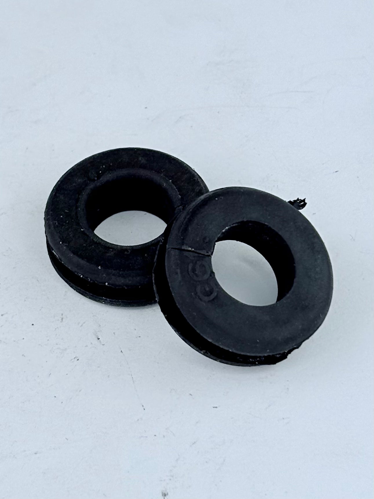 60-4601 - GROMMET - CABLE SPLIT