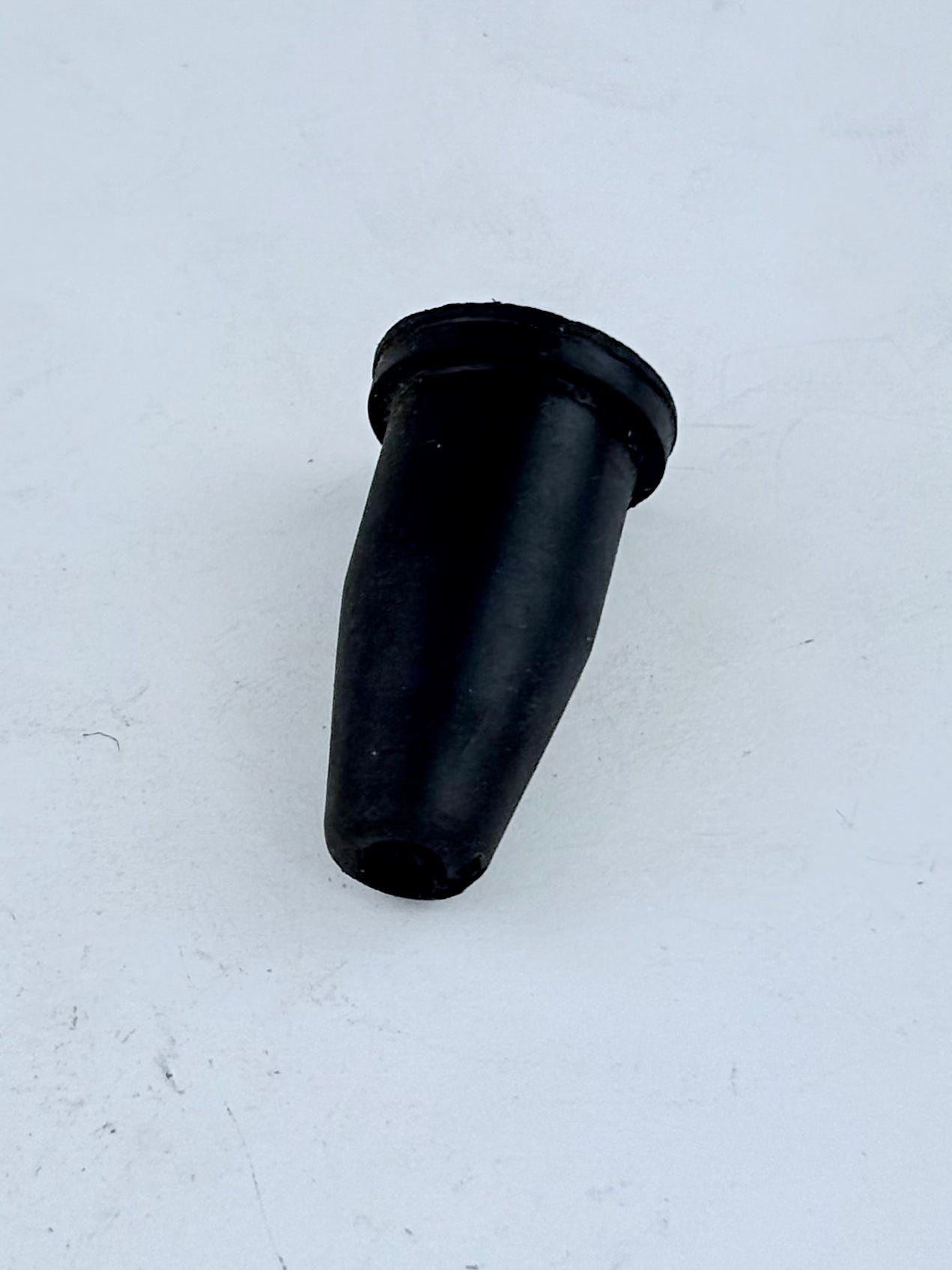 60-7125 - RUBBER CAP - PLUG COVER