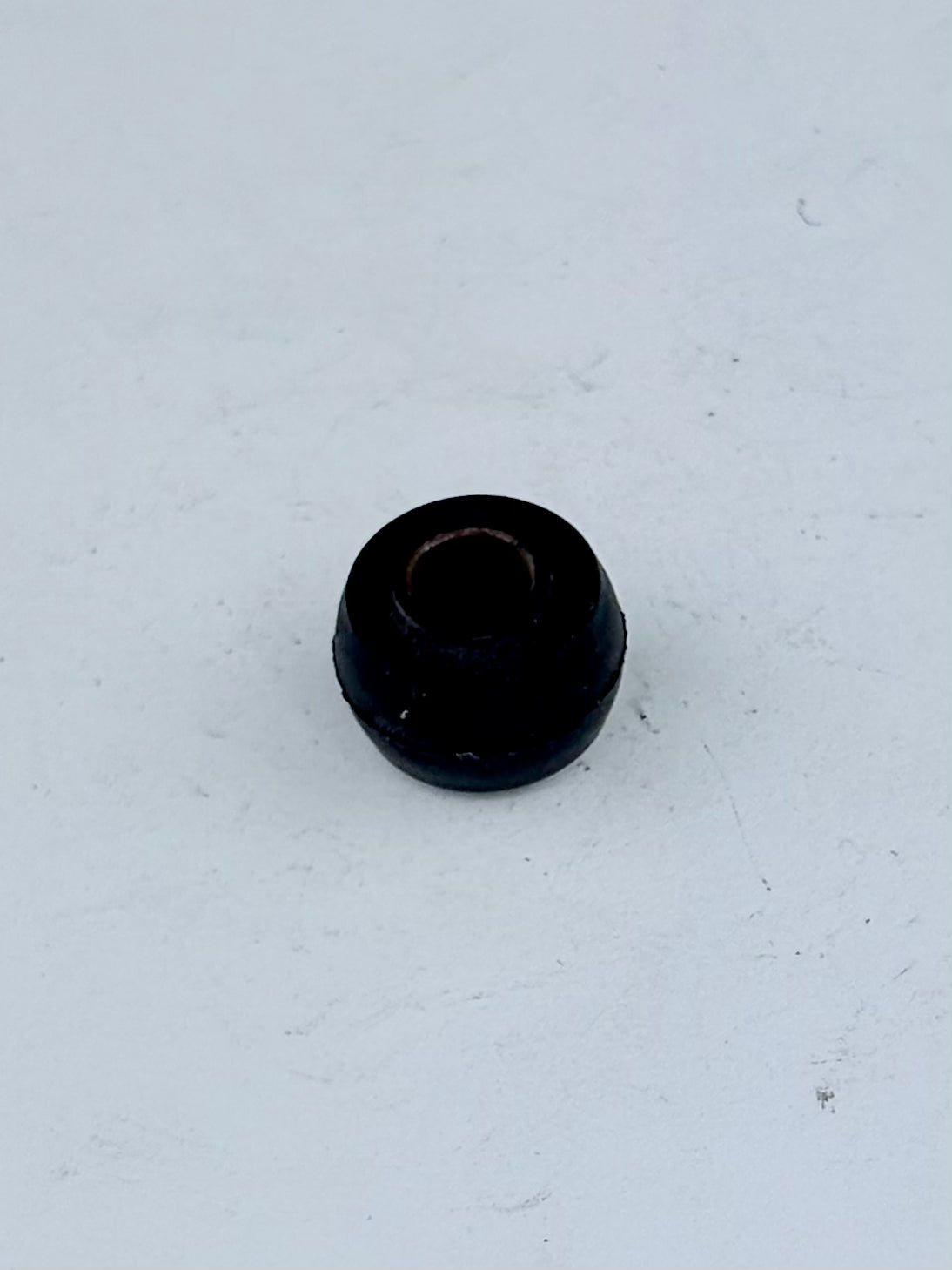 60-7340 - RUBBER BUSHING - METAL SLEEVED