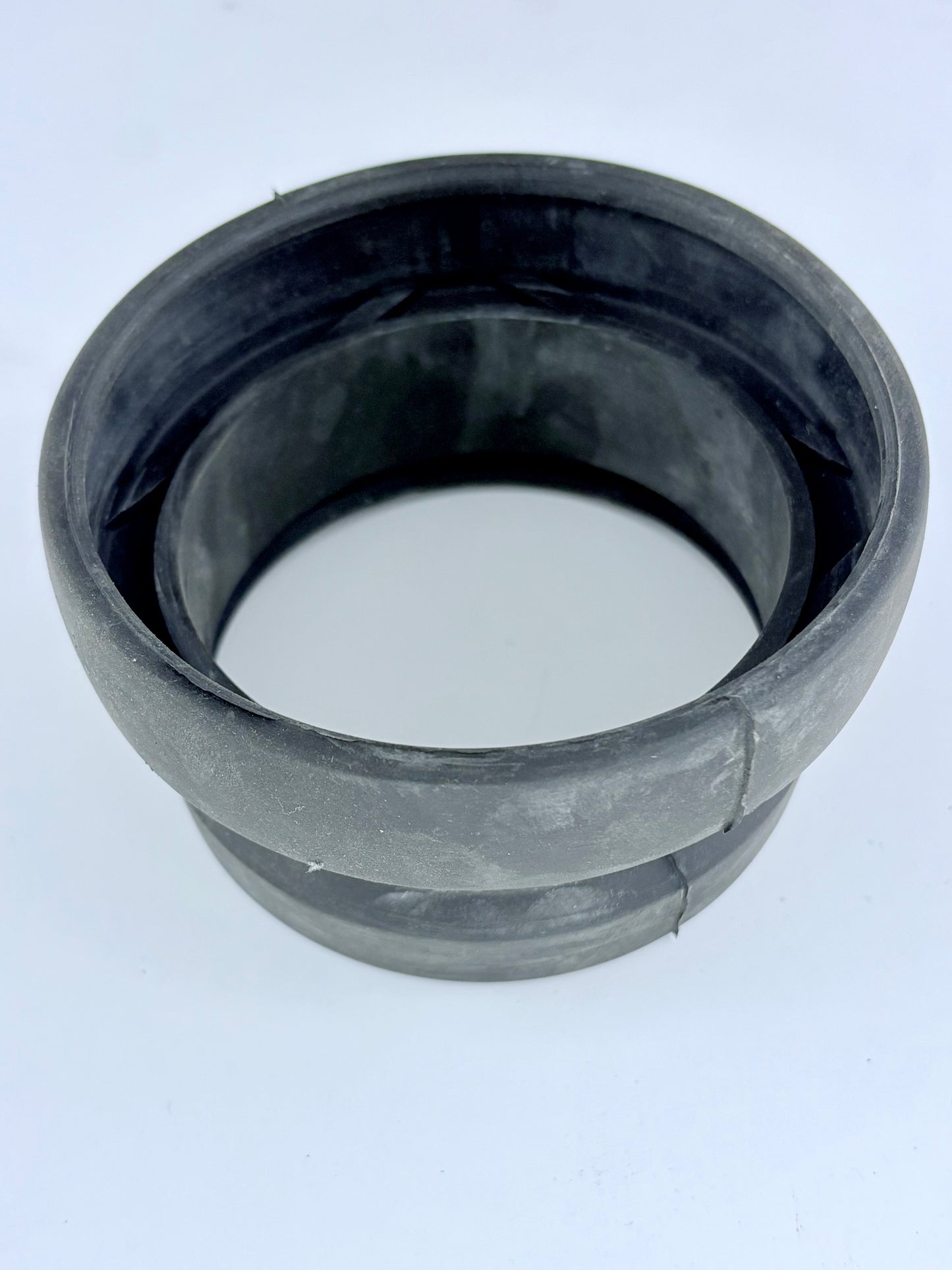 97-4573 - RUBBER CUP - INSTRUMENT MOUNT - T140/160