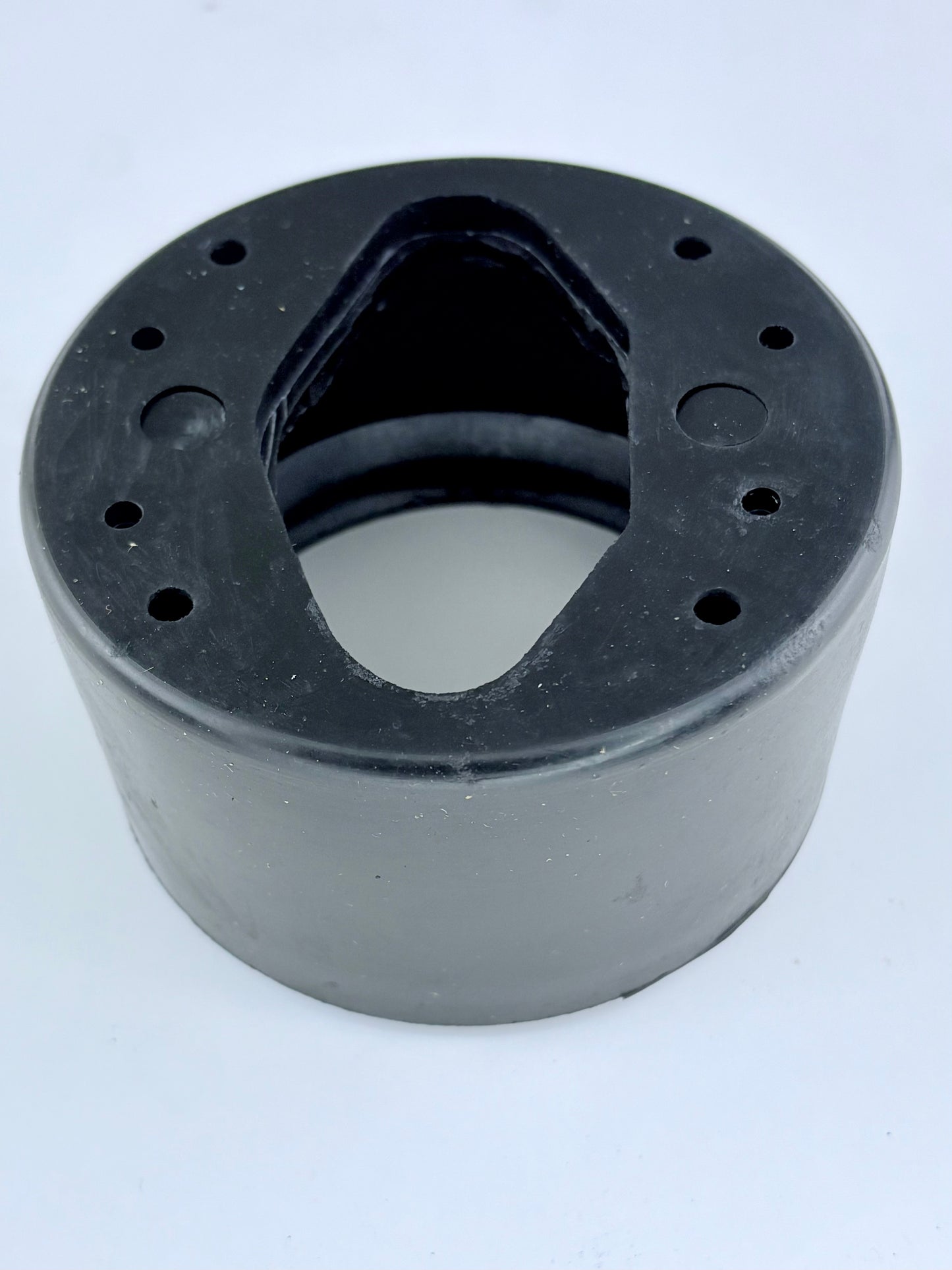 83-0281 - RUBBER CUP - SPEEDO/TACH MOUNT - BSA