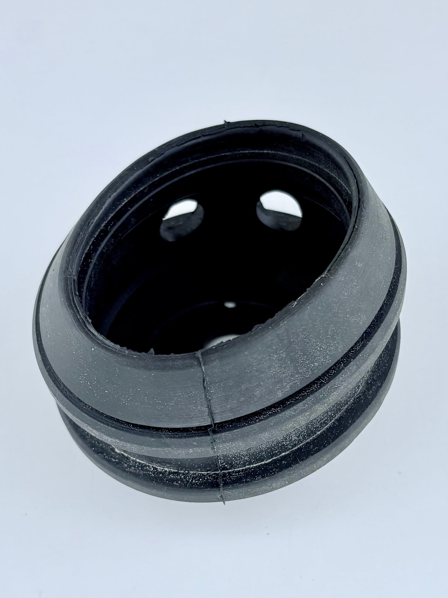 60-2596 - RUBBER CUP - INSTRUMENT MOUNT - SMALL