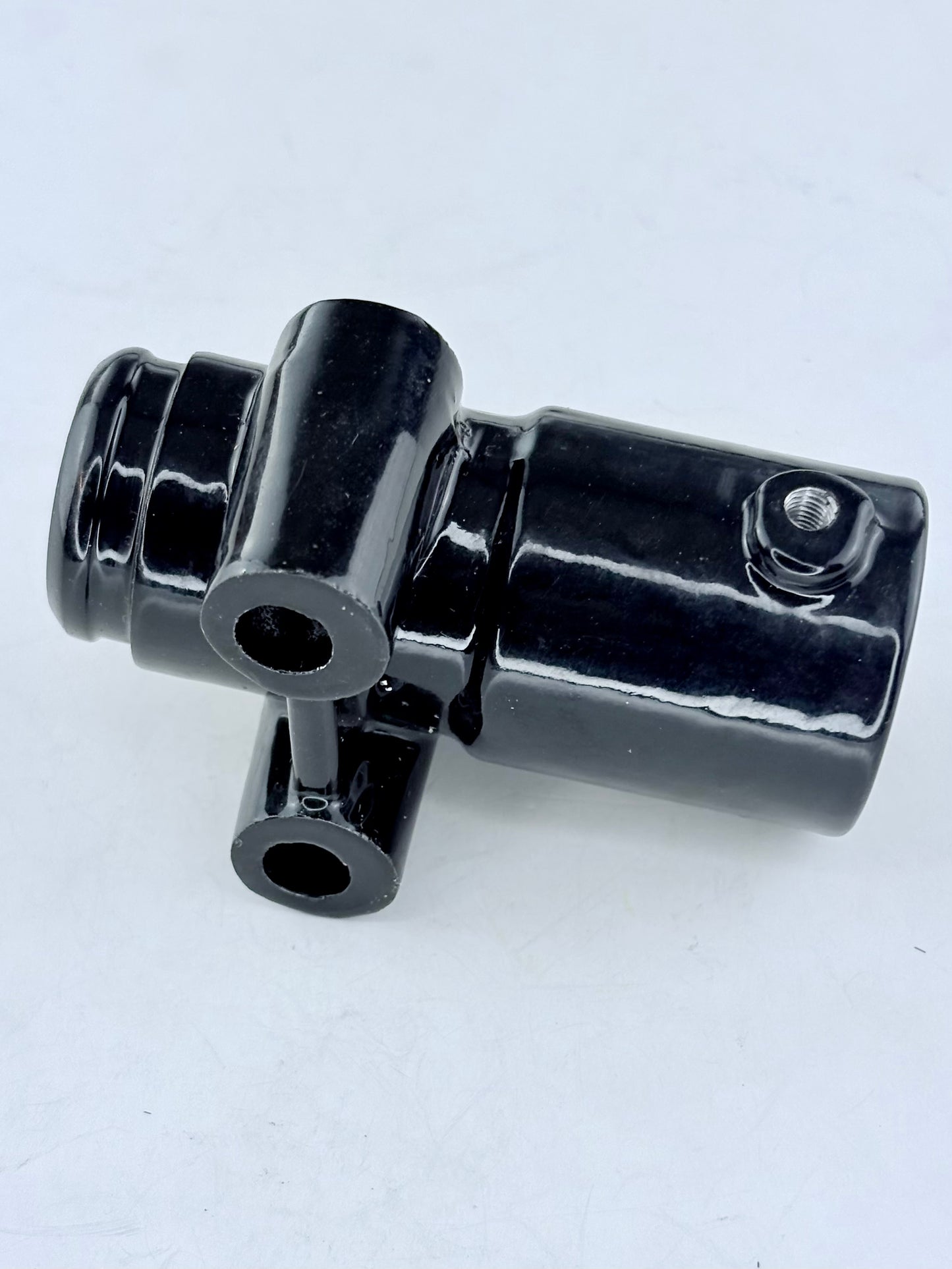 99-9929 - BODY - REAR MASTER CYLINDER