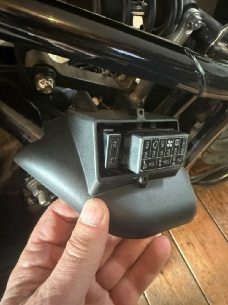 APEX TRIUMPH BOBBER AIRBOX DELETE / ELECTRONICS BOX