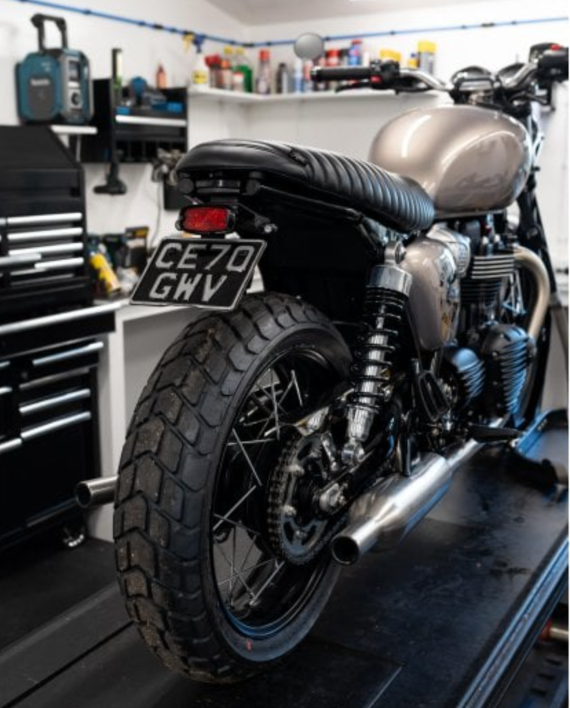 Motone Tail Tidy Kit V3 - GORT Light Gloss Black - Street Twin/Street Scrambler/T100/T120